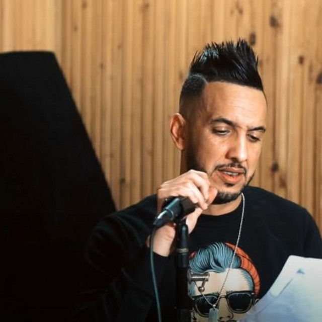 کاور آهنگ Li Nabghiha Ana Khatiha Khiyana از Cheb Djalil, Mounir Recos, Tarek Tadj