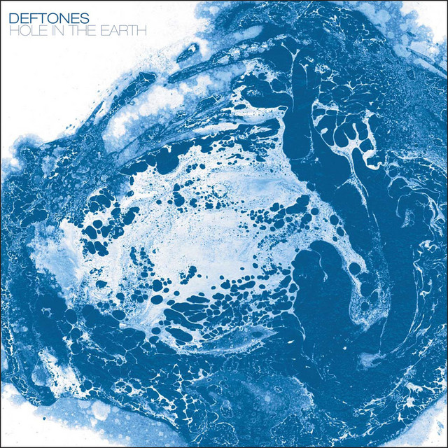 کاور آهنگ Hole in the Earth از Deftones