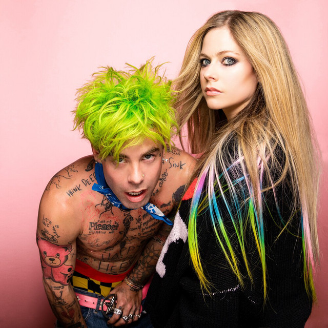 کاور آهنگ Flames (feat. Avril Lavigne) از Avril Lavigne, MOD SUN