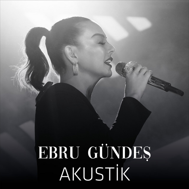 کاور آلبوم Akustik از Ebru Gundes