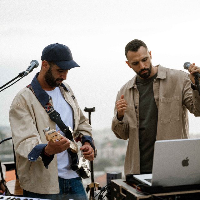 کاور آهنگ Zahra از Zap Tharwat, Mallakh