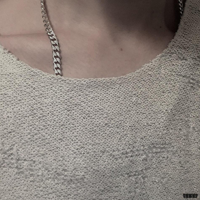 کاور آلبوم Frayed از BONES