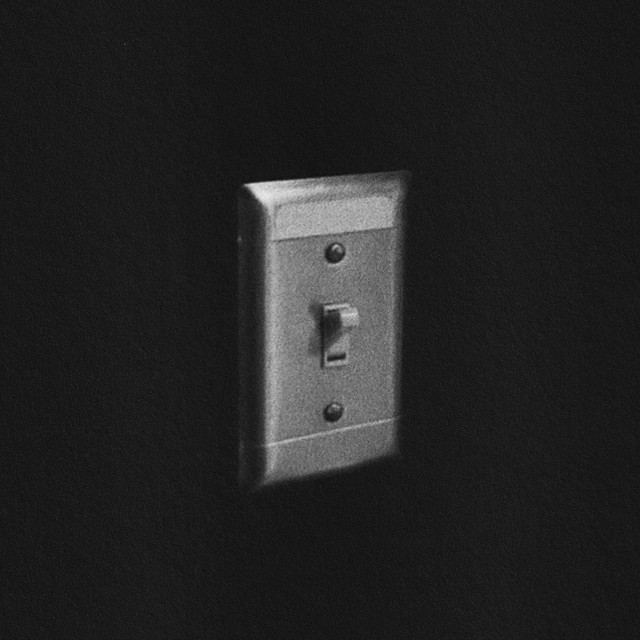 کاور آلبوم Light Switch (Acoustic) از Charlie Puth