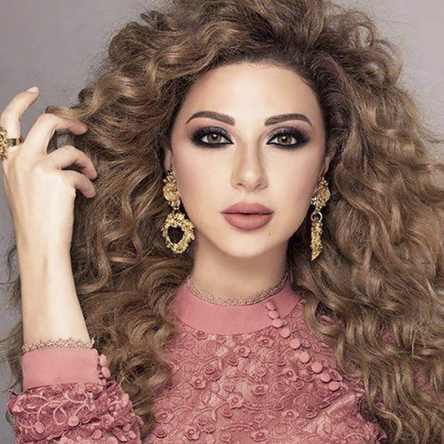 کاور آهنگ Tesaad Fiha از Myriam Fares