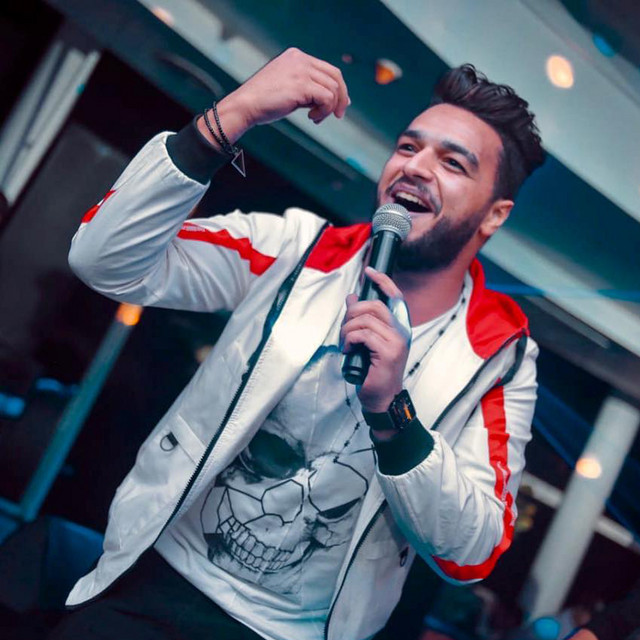 کاور آهنگ El Farha Fe Hayaty Sa3a از Houda
