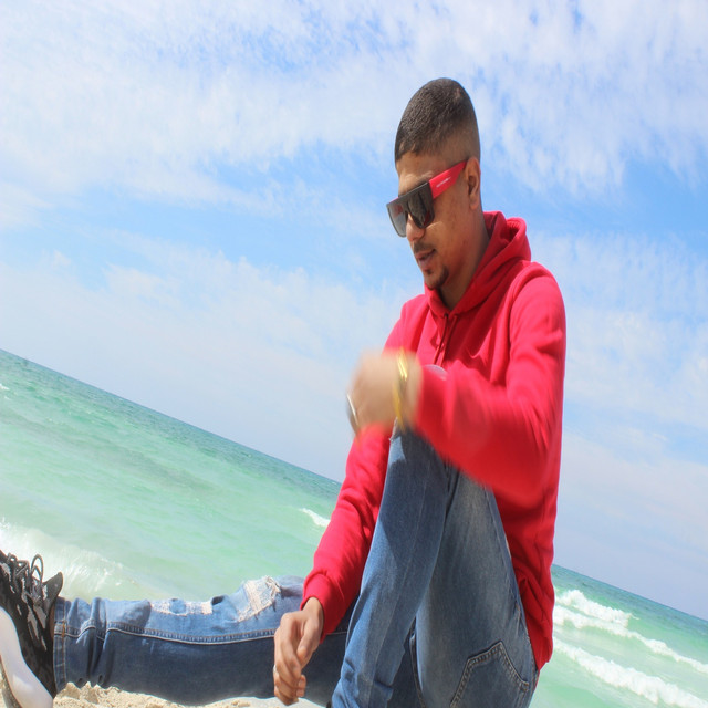 کاور آهنگ الف شكر لكل خاين از Ahmed Moza