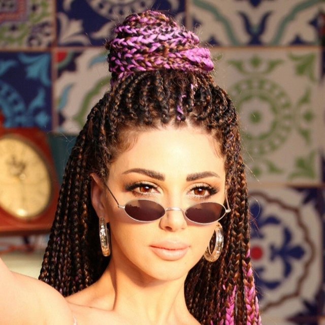 کاور آهنگ Chouf Halak Alayi از Myriam Fares