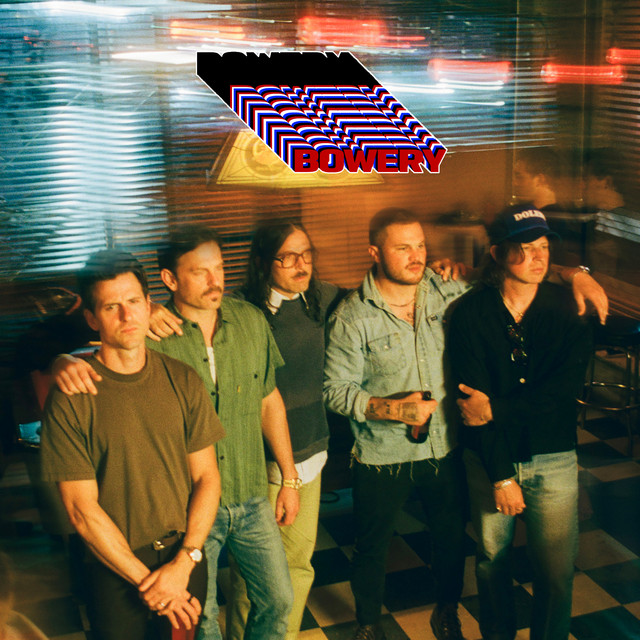 کاور آهنگ Bowery (feat. Kings of Leon) از Zach Bryan, Kings of Leon