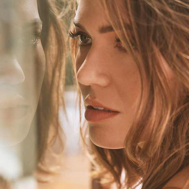 کاور آهنگ Fifteen از Mandy Moore