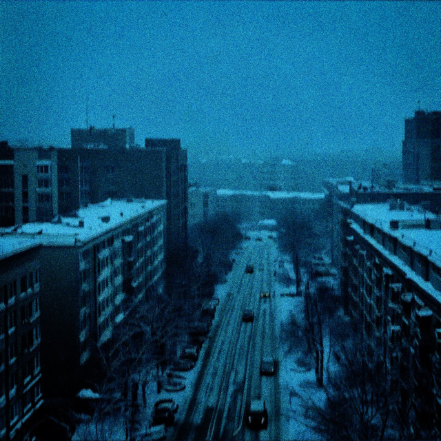 کاور آلبوم Snow Falls, Gently از silent collision