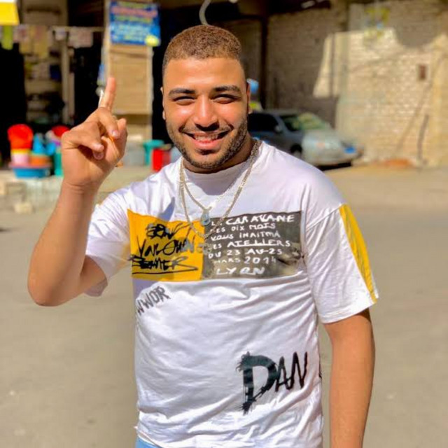 کاور آهنگ خد عدلك علشان هسحب از Eslam Kabonga