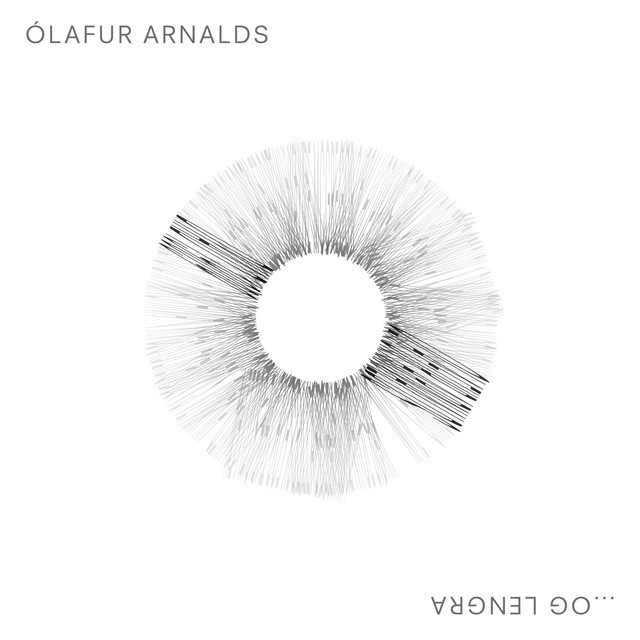 کاور آهنگ ...og lengra - Orchestral Version از Ólafur Arnalds, Royal Liverpool Philharmonic Orchestra, Robert Ames