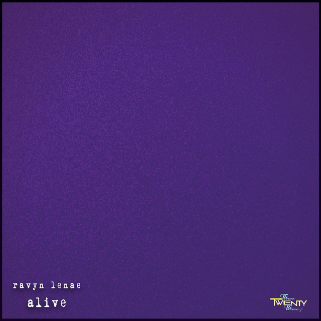 کاور آهنگ Alive از Ravyn Lenae