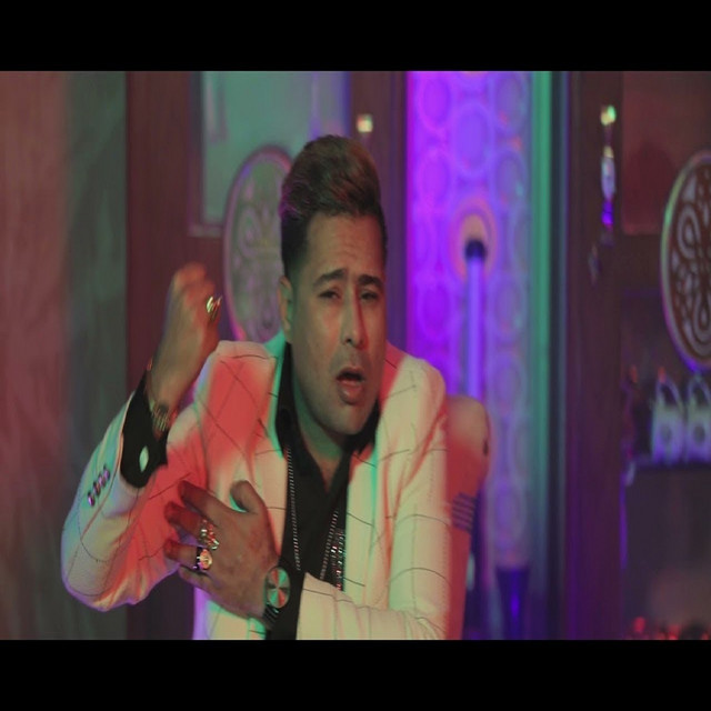کاور آهنگ الخسيس واصاحبه از Hamada El Asmar