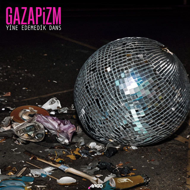 کاور آهنگ Yine Edemedik Dans از Gazapizm