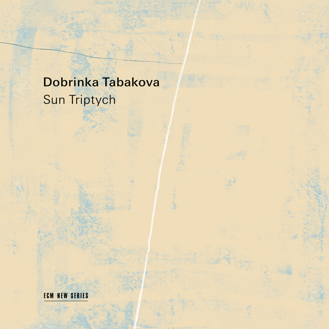 کاور آلبوم Tabakova: Sun Triptych از BBC Concert Orchestra, Dobrinka Tabakova