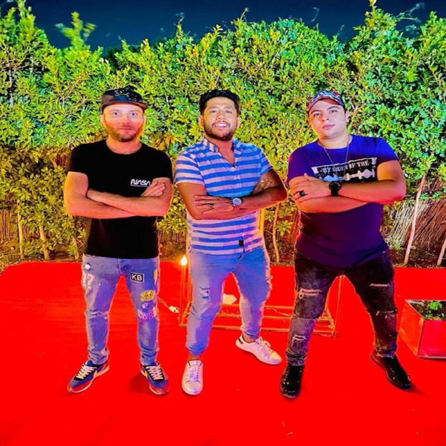 کاور آهنگ عسل عسال از El Dakhlowya