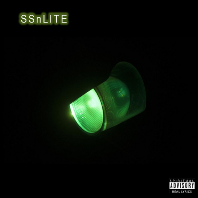 کاور آهنگ Green Light از SSnLITE