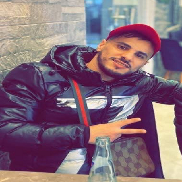 کاور آهنگ Taghalti b 9ar3a nadarbek از Cheb Nadir 22