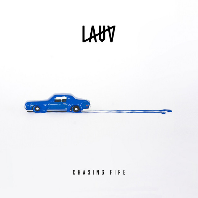 کاور آهنگ Chasing Fire از Lauv