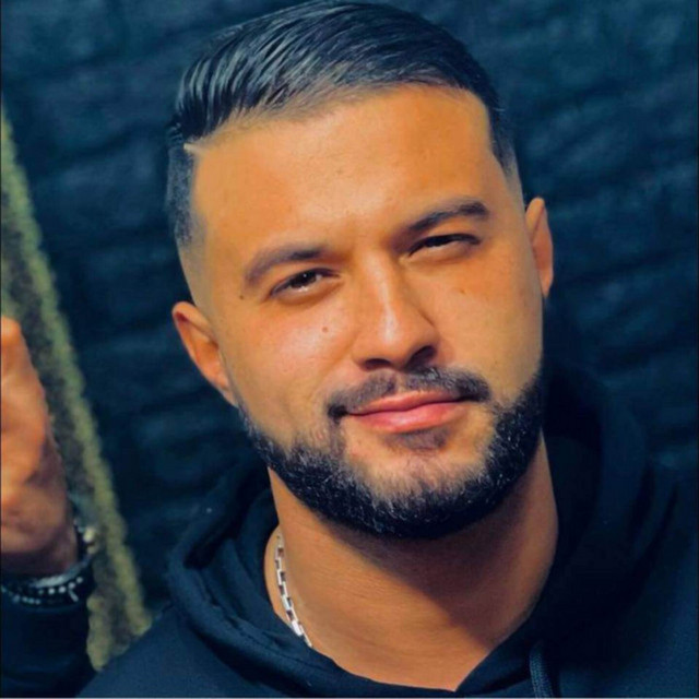 کاور آهنگ منديرك بعيدة منبكي عليك از Cheb Momo