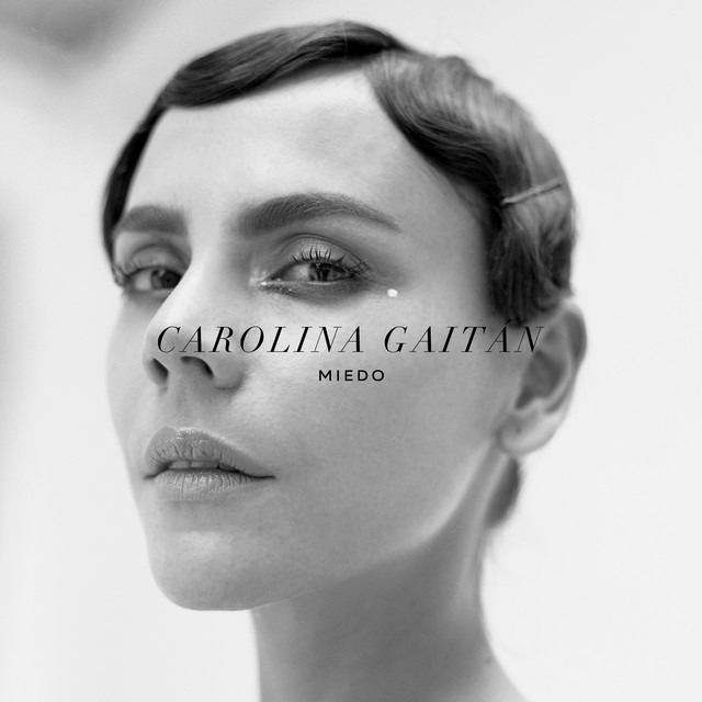 کاور آهنگ Miedo از Carolina Gaitan - La Gaita