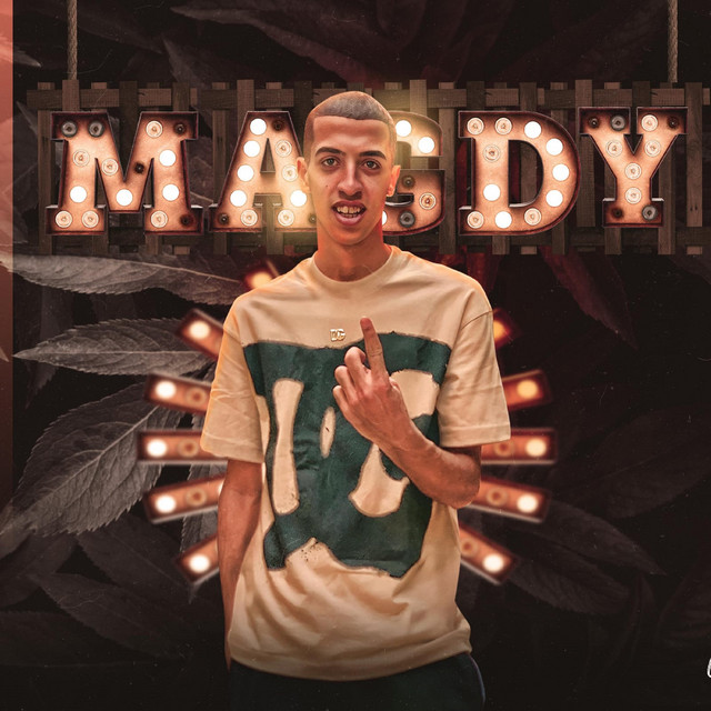کاور آهنگ بيكو من غيركو مش قضيه( هيا حرب ويلا عادي ) از Magdy El Zahar