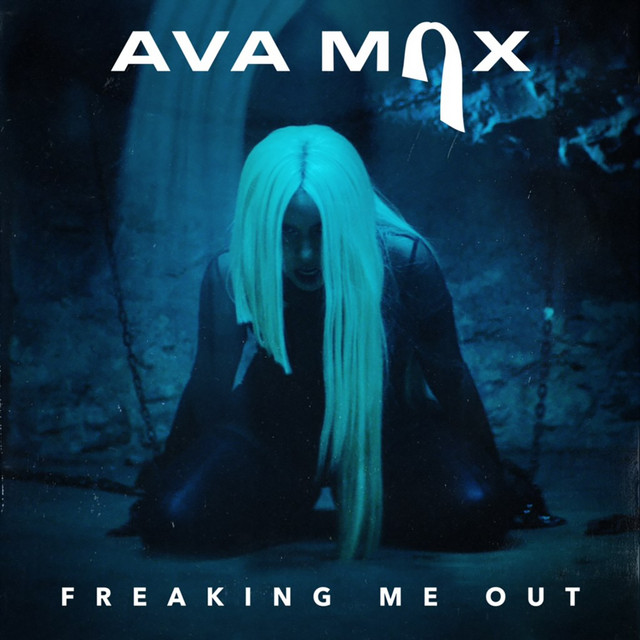 کاور آهنگ Freaking Me Out از Ava Max
