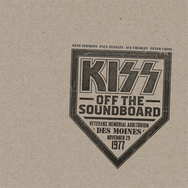 کاور آهنگ Black Diamond - Live In Veterans Memorial Auditorium, Des Moines / 1977 از KISS