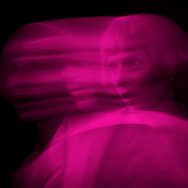 کاور آهنگ RING THE ALARM از The Chemical Brothers, AURORA, Tom Rowlands, TOMORA