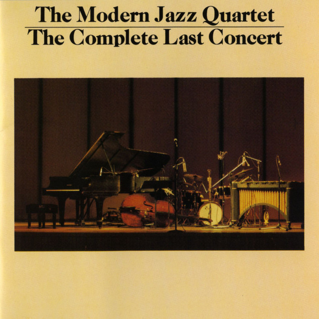 کاور آهنگ Blues in a Minor - Live at Lincoln Center از The Modern Jazz Quartet