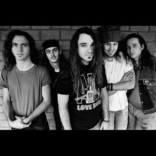 کاور آهنگ Better Man - Live از Pearl Jam