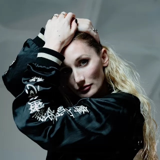 کاور آهنگ Round & Round - Tao Andra Remix از Tao Andra, BAYZY, Bianca Tilici
