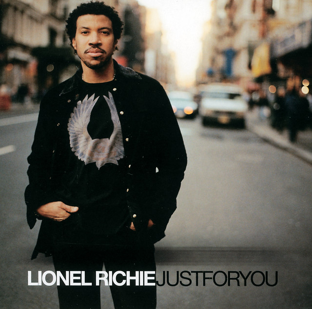 کاور آهنگ All Night Long (All Night) - Live At Wembley, London, England - May 2001 از Lionel Richie