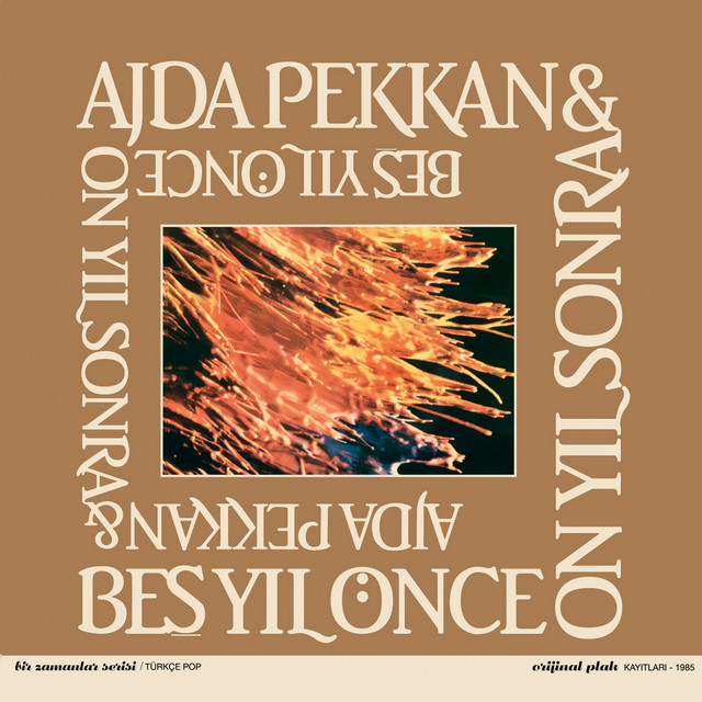 کاور آهنگ Yolculuk از Ajda Pekkan, Bes Yil Once On Yil Sonra