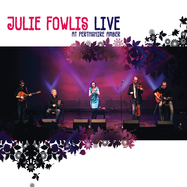 کاور آهنگ Tunes and Puirt-À-Bhul Set: Thornton Jig / Chloe's Passion / Are You Ready Yet? / 'S Toigh Leam Fhìn Buntàta 'S Ìm / Tha Fionnlagh Ag Innearadh / Thug Oiridh Thiridh Thairidh - Live از Julie Fowlis