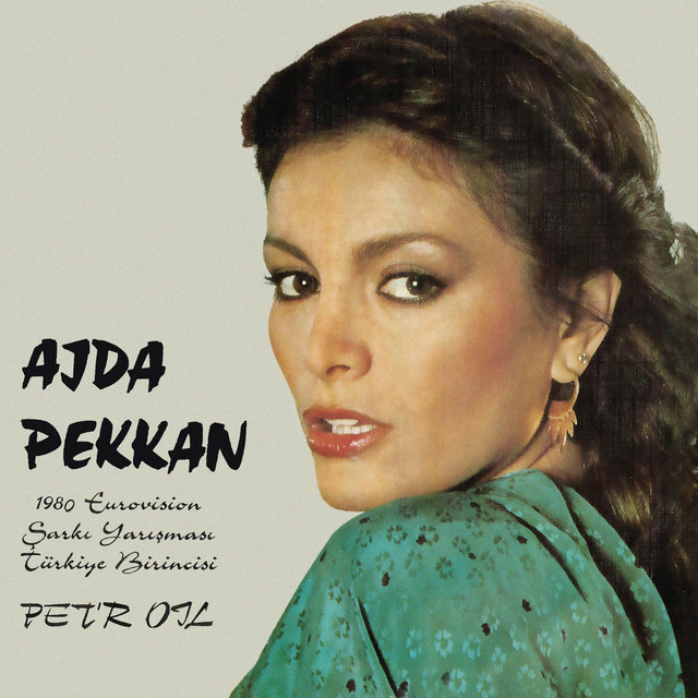کاور آهنگ Pet'r Oil از Ajda Pekkan