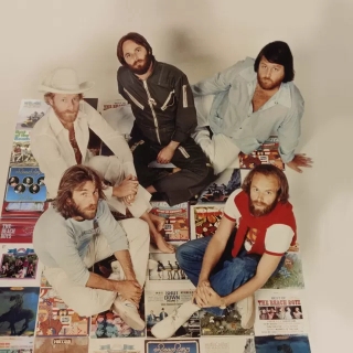کاور آهنگ Keepin' The Summer Alive - Remastered 2000 از The Beach Boys