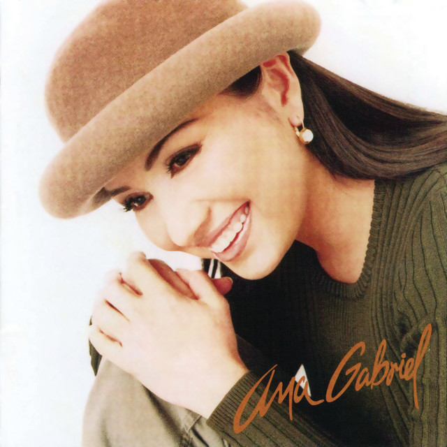 کاور آهنگ Claro de Luna از Ana Gabriel
