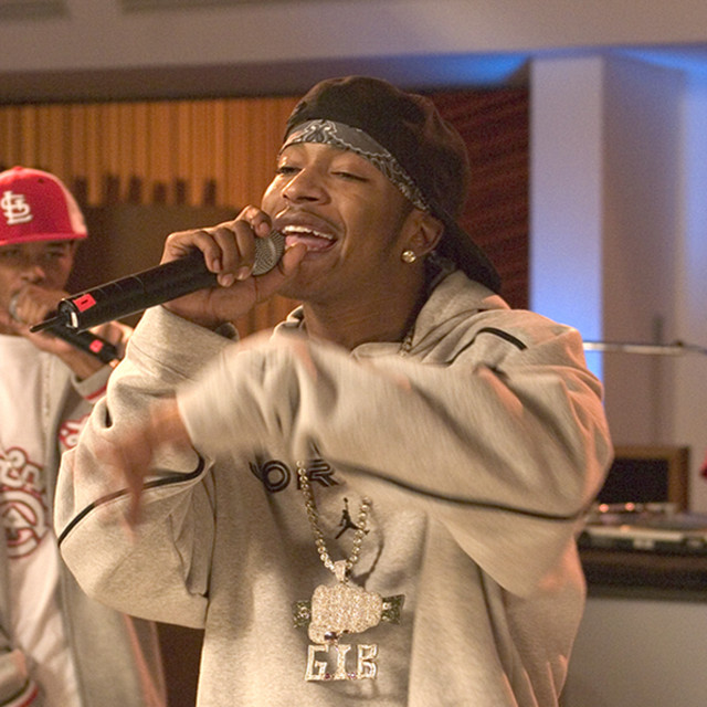 کاور آهنگ One Call Away - Live از Chingy