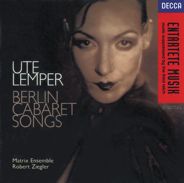 کاور آهنگ Das Gesellschaftslied از Robert Ziegler, Matrix Ensemble, Jeff Cohen, Ute Lemper, Mischa Spoliansky