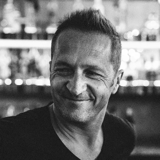 کاور آهنگ The Riff از Mauro Picotto, Riccardo Ferri