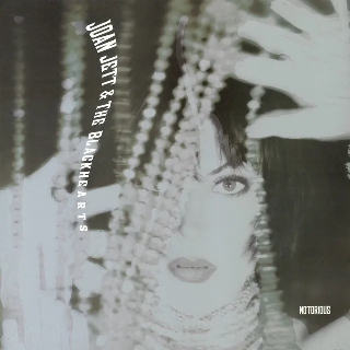 کاور آهنگ As I Am از Joan Jett & the Blackhearts