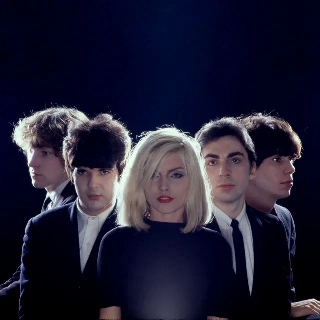 کاور آهنگ Last One in the World از Blondie