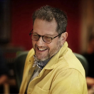 کاور آهنگ Landing Party از Michael Giacchino