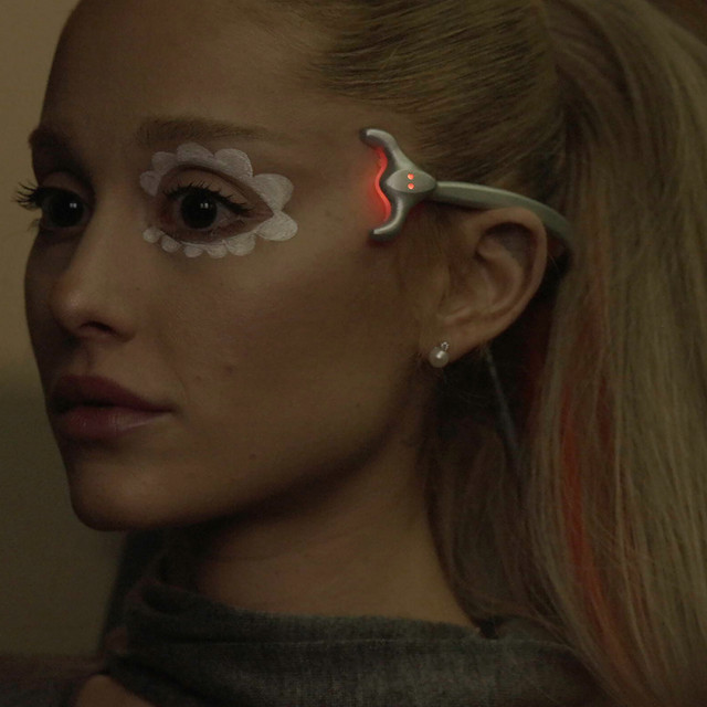 کاور آهنگ we can't be friends (wait for your love) – string version از Ariana Grande
