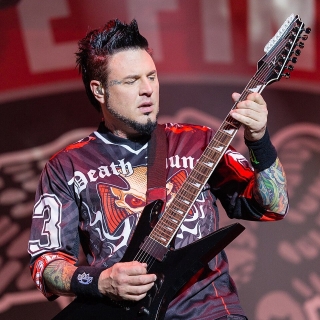 کاور آهنگ The Pride (Remix) از Five Finger Death Punch