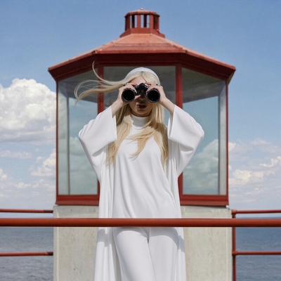 کاور آهنگ Spot a Fake از Ava Max