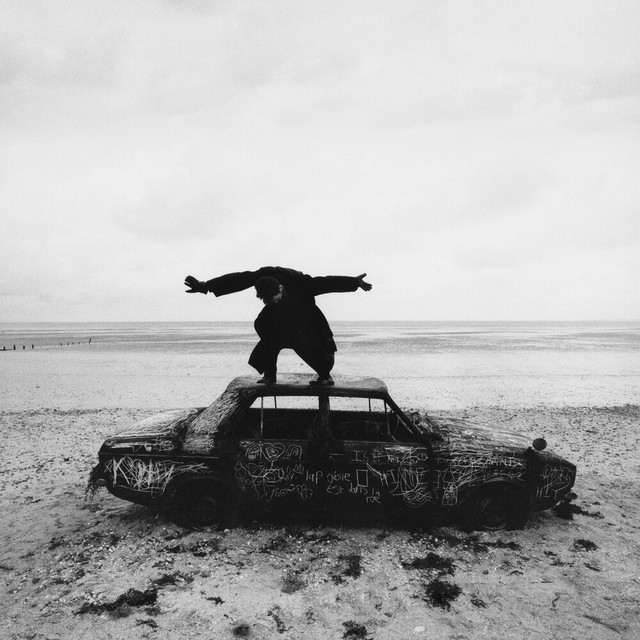 کاور آهنگ Happiness از The 1975