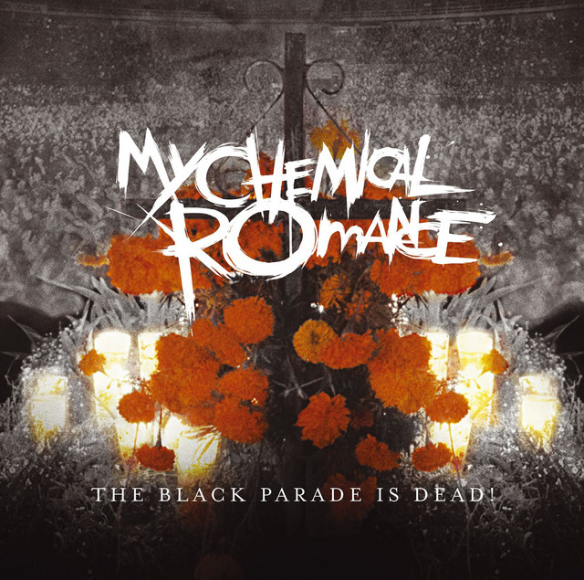 کاور آهنگ Mama - Live in Mexico City از My Chemical Romance